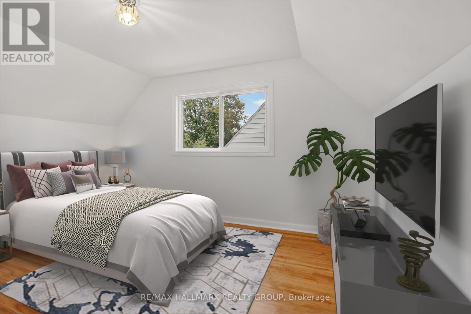 2042 Tilson Street, Ottawa, ON - Indoor Photo Showing Bedroom
