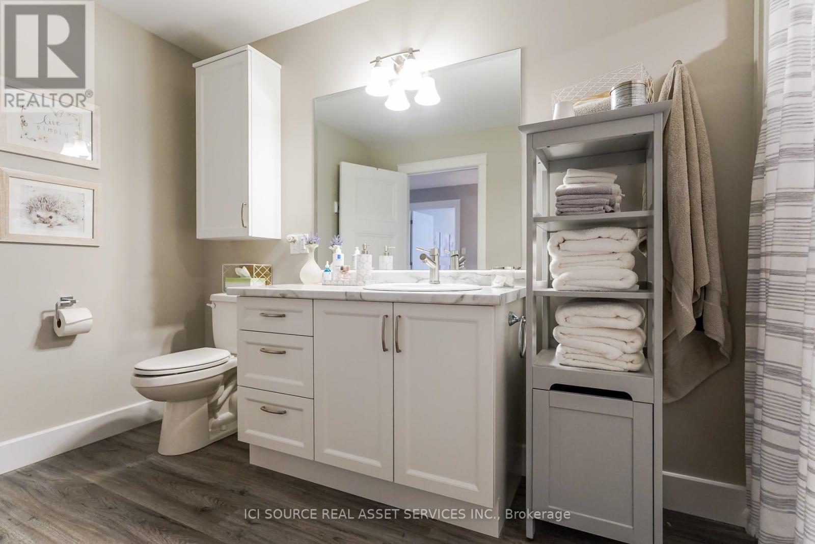 1306 15Th Avenue E, Owen Sound, ON - Indoor Photo Showing Bathroom