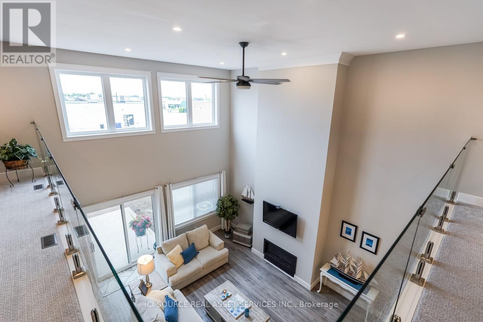 1306 15Th Avenue E, Owen Sound, ON - Indoor Photo Showing Other Room