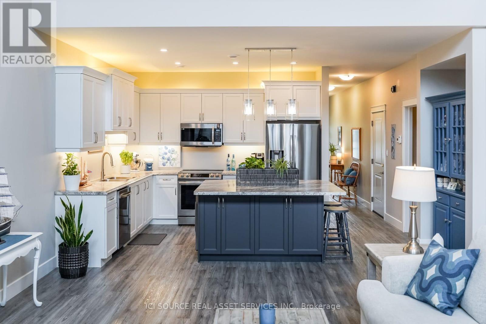 1306 15Th Avenue E, Owen Sound, ON - Indoor Photo Showing Kitchen With Upgraded Kitchen