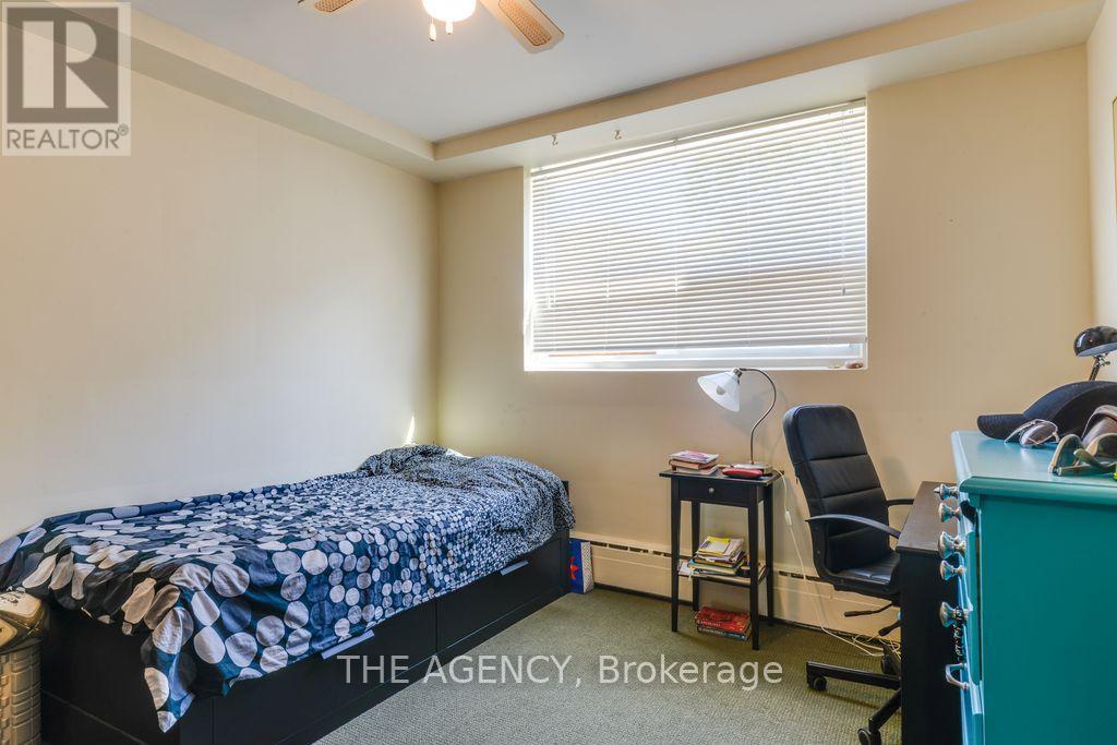 1 - 75 Keele Street, Toronto, ON - Indoor Photo Showing Bedroom