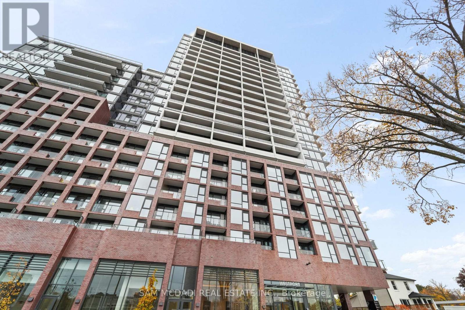 813 - 28 Ann Street, Mississauga, ON - Outdoor With Balcony With Facade
