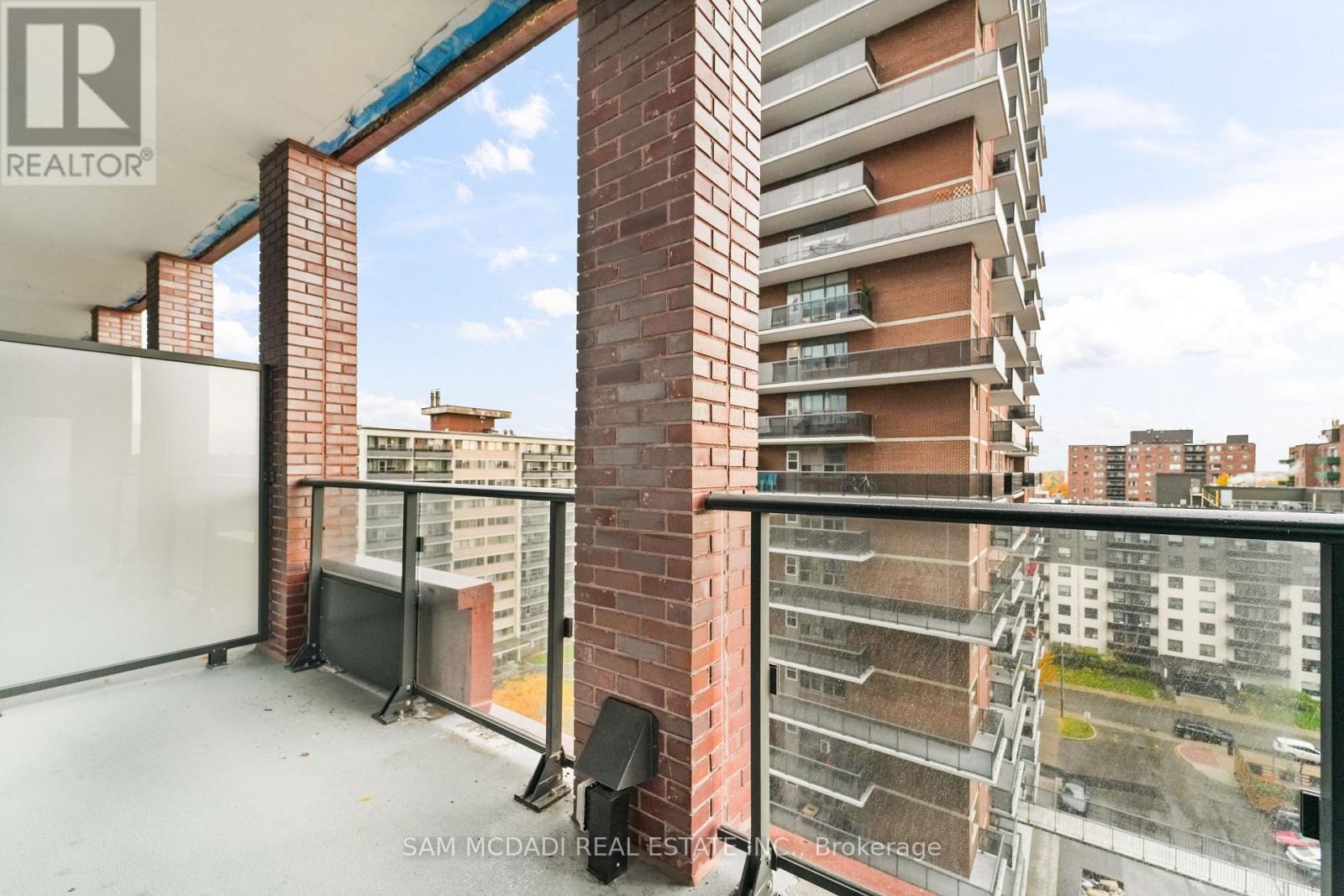 813 - 28 Ann Street, Mississauga, ON - Outdoor With Balcony