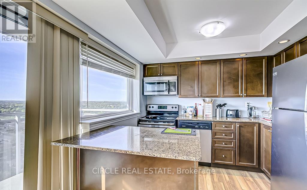 2207 - 215 Queen Street, Brampton, ON - Indoor Photo Showing Kitchen