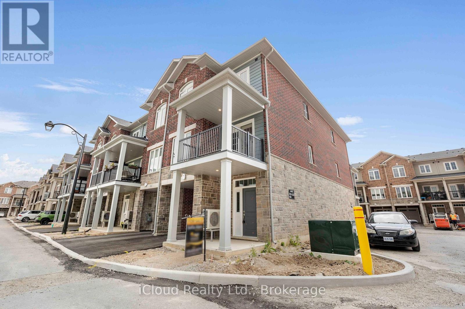 133 - 677 Park Road N, Brantford, ON - Outdoor With Facade