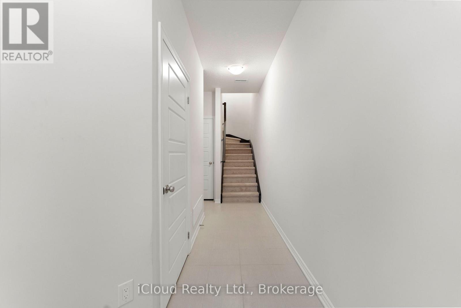 133 - 677 Park Road N, Brantford, ON - Indoor Photo Showing Other Room