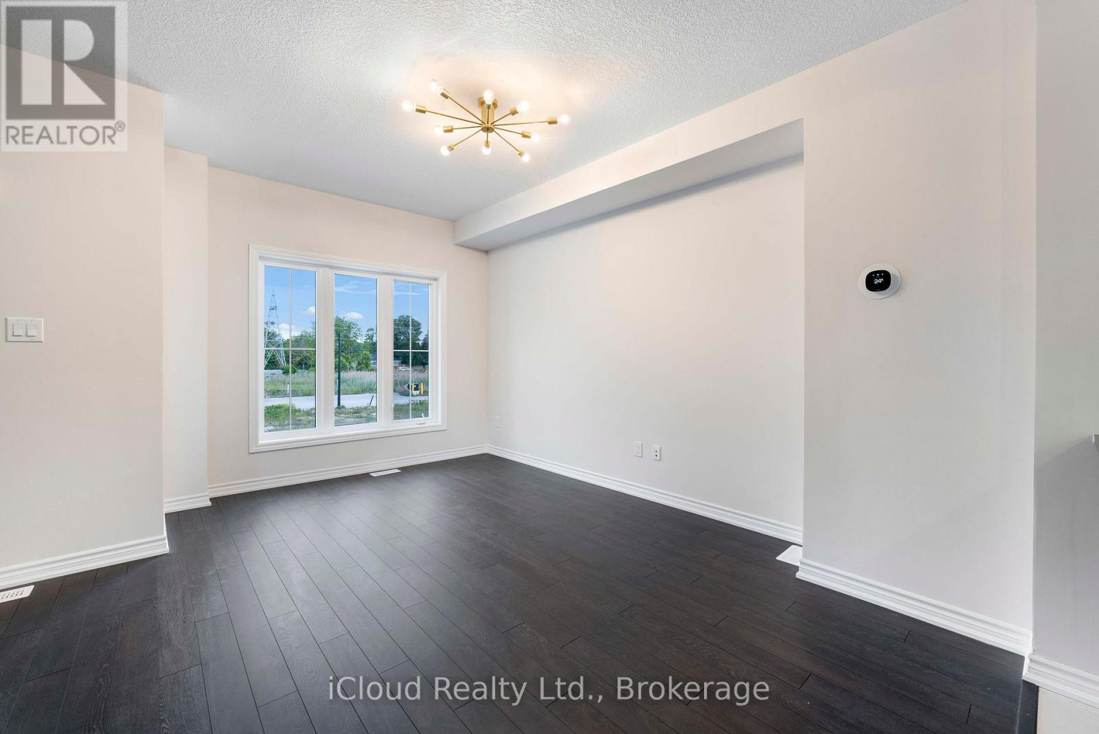 133 - 677 Park Road N, Brantford, ON - Indoor Photo Showing Other Room