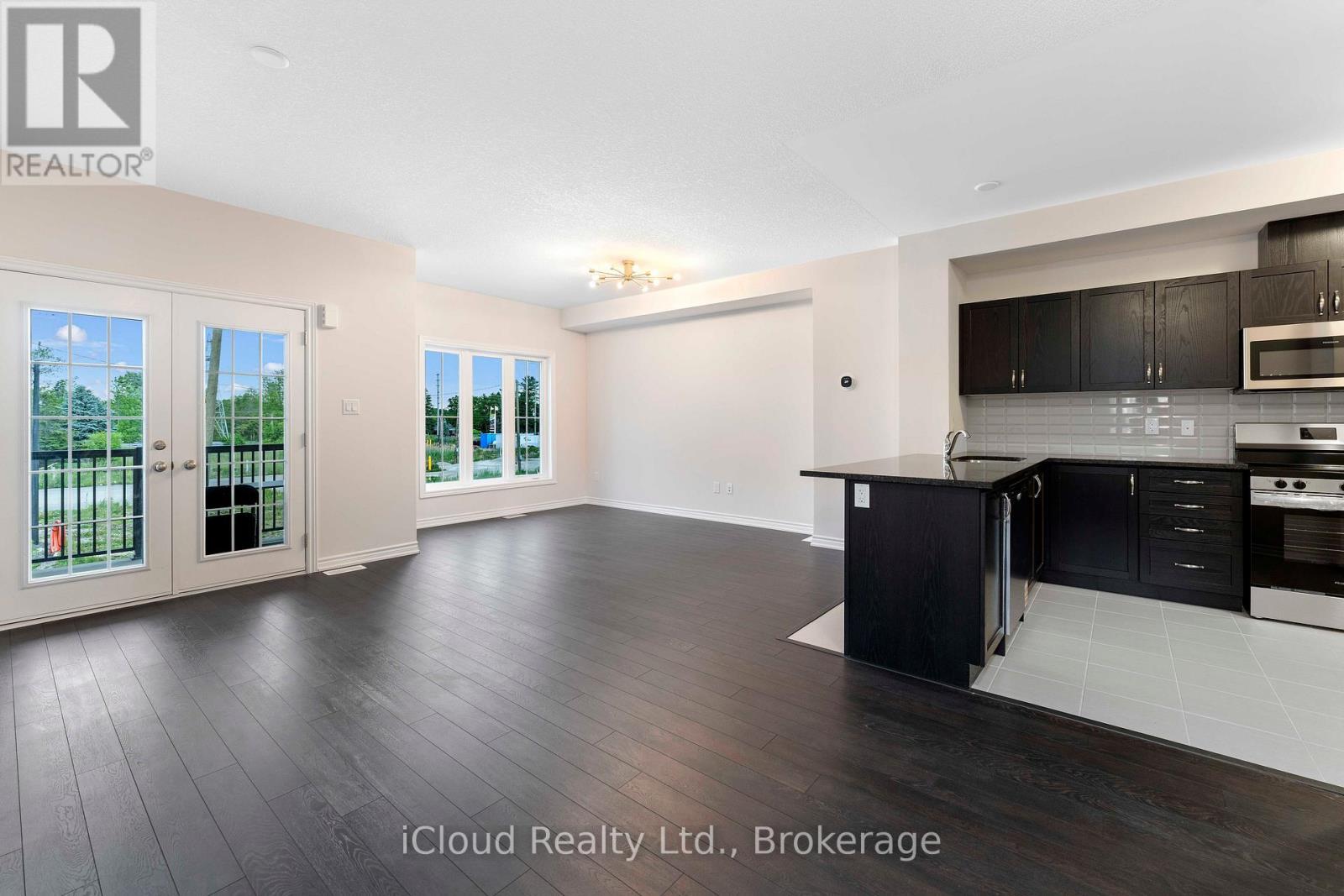 133 - 677 Park Road N, Brantford, ON - Indoor Photo Showing Other Room