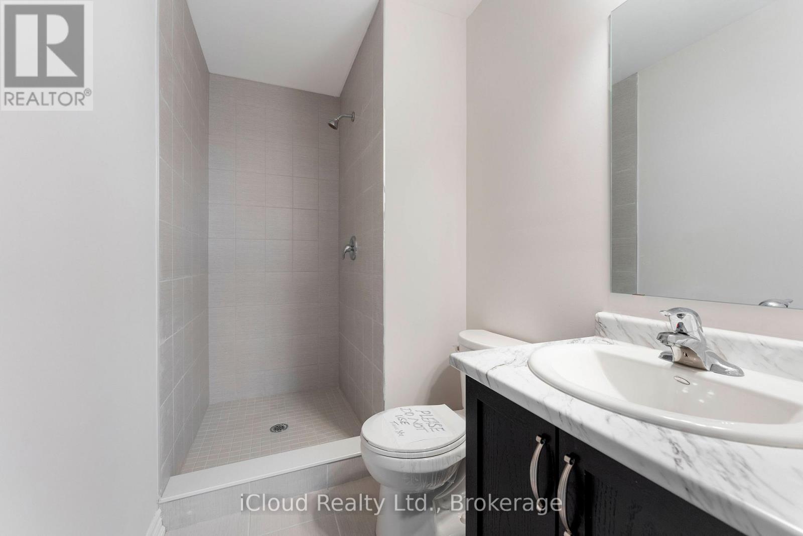 133 - 677 Park Road N, Brantford, ON - Indoor Photo Showing Bathroom
