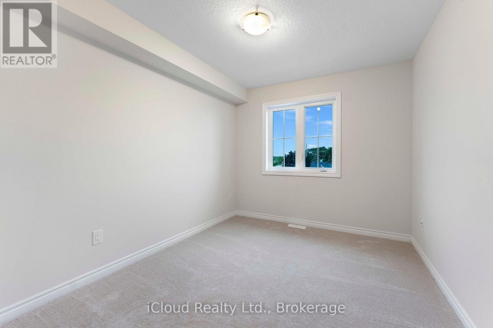 133 - 677 Park Road N, Brantford, ON - Indoor Photo Showing Other Room