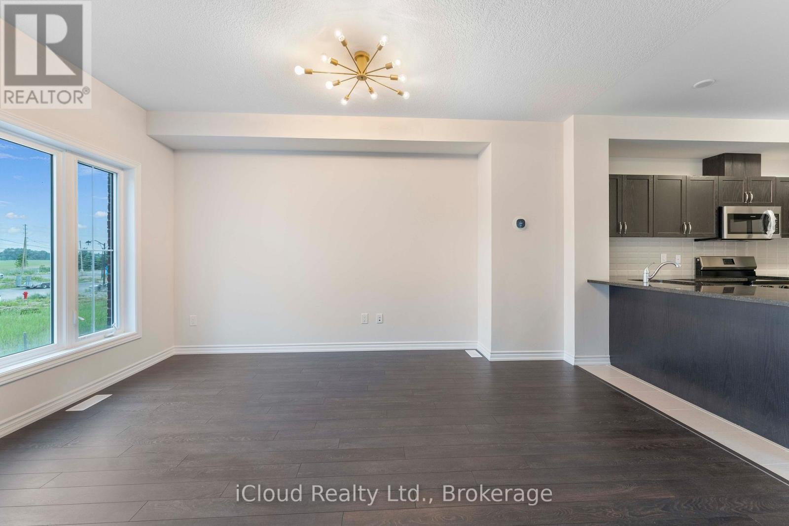 133 - 677 Park Road N, Brantford, ON - Indoor