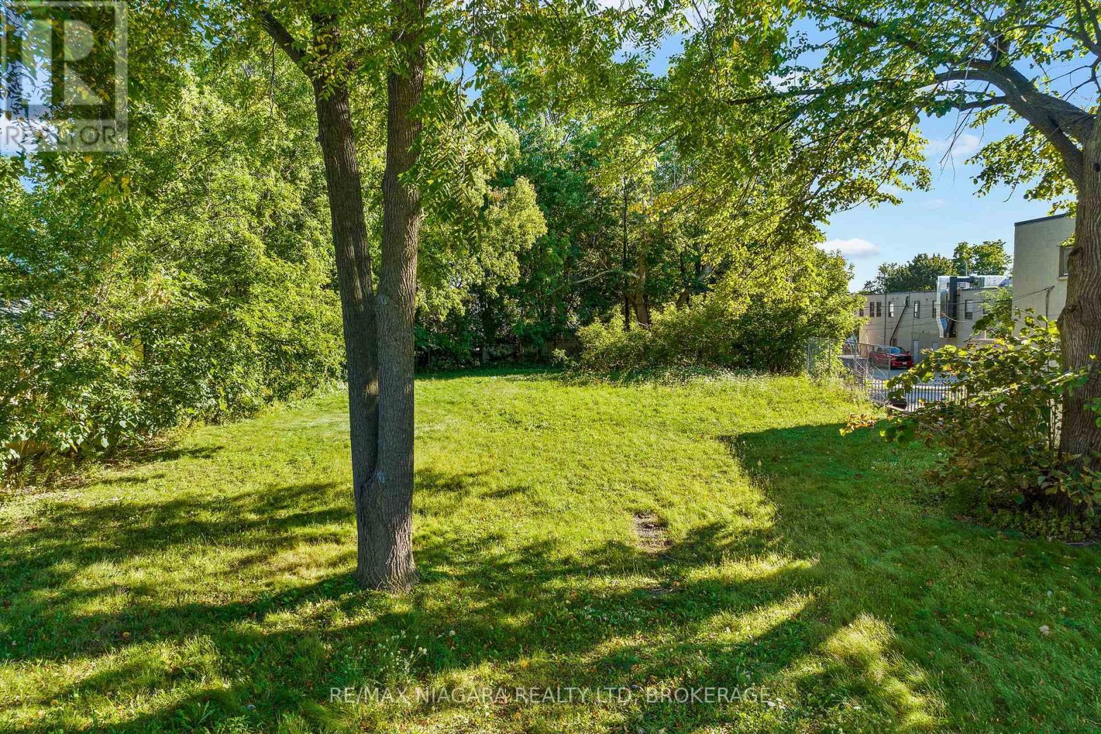 6192 Dunn Street, Niagara Falls (Arad/Fallsview), ON