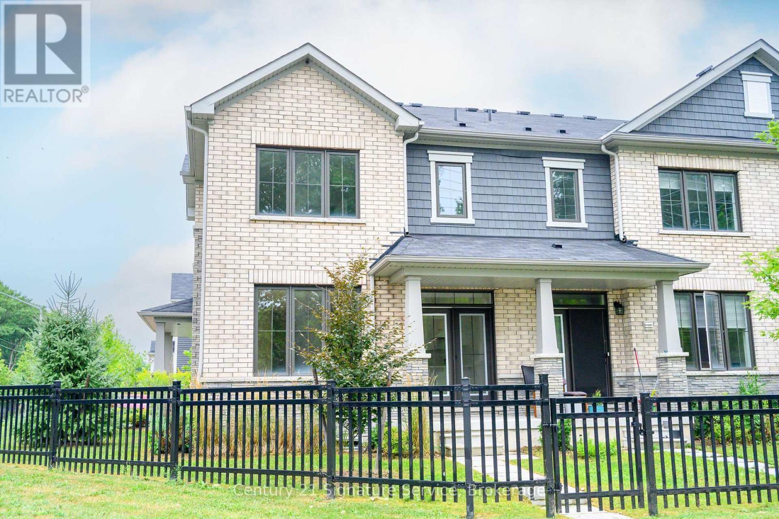 View showing trees/greenery around second patio - 9 - 8273 Tulip Tree Drive, Niagara Falls, ON