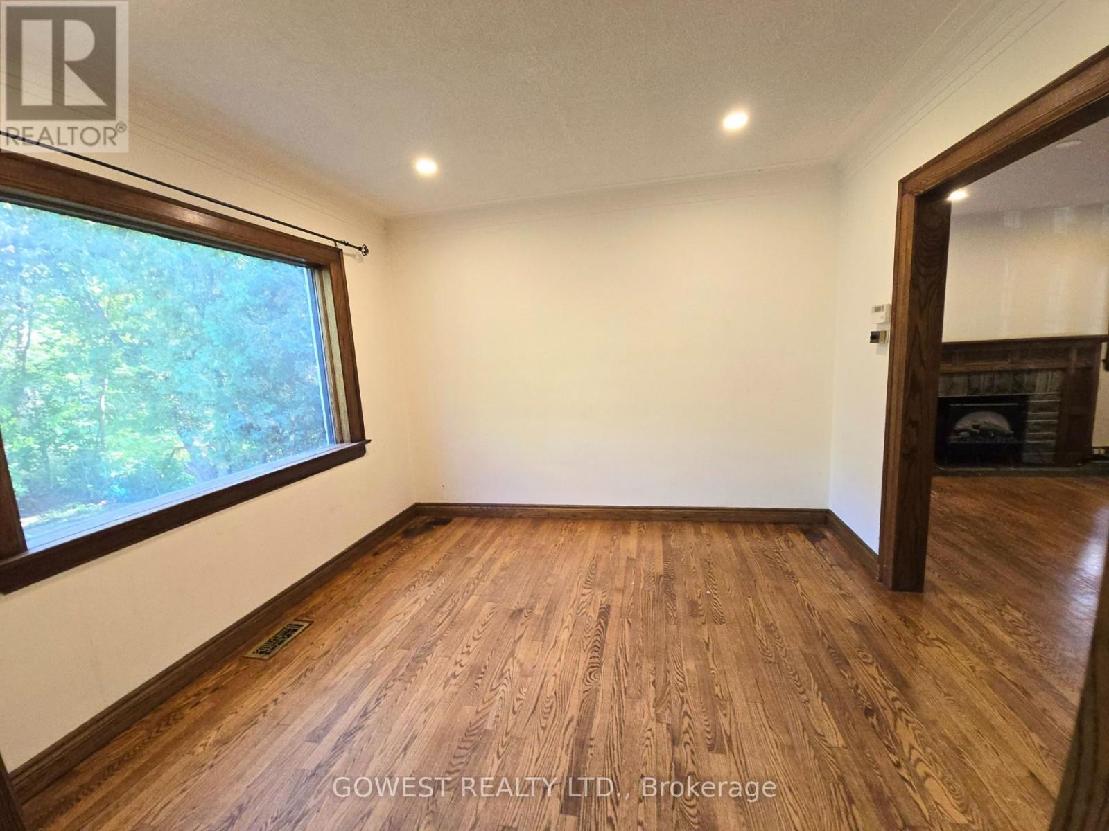 62 Pinewood Trail, Mississauga, ON - Indoor Photo Showing Other Room With Fireplace