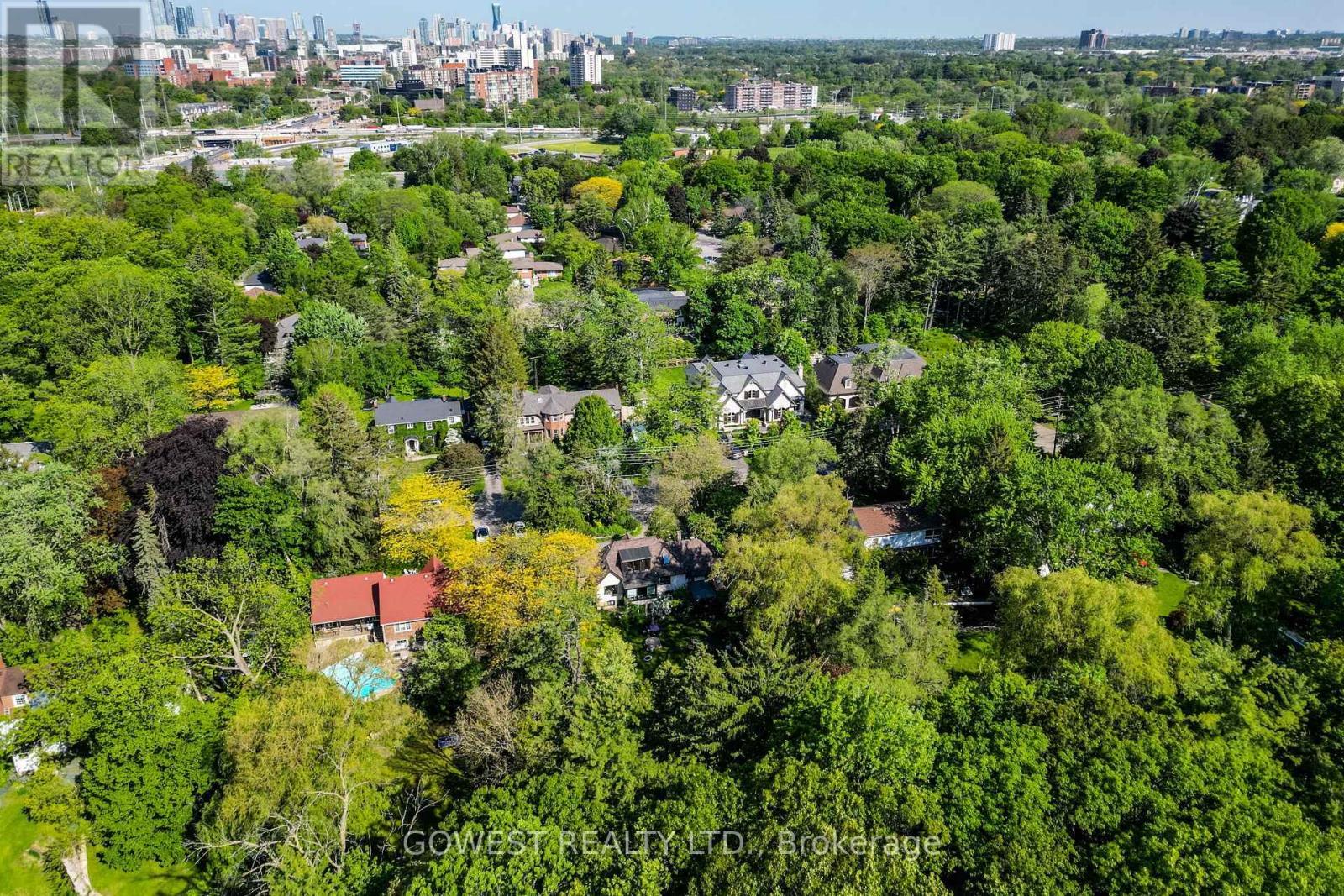 62 Pinewood Trail, Mississauga, ON - Outdoor With View