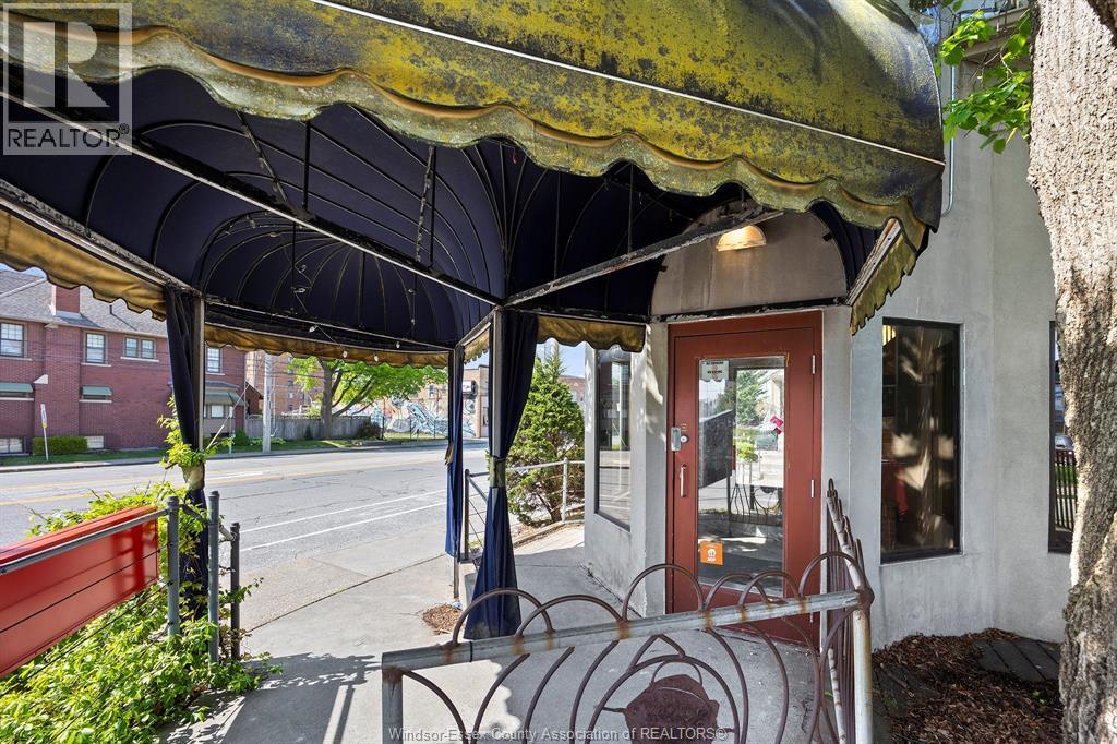 620 University Avenue West, Windsor, ON