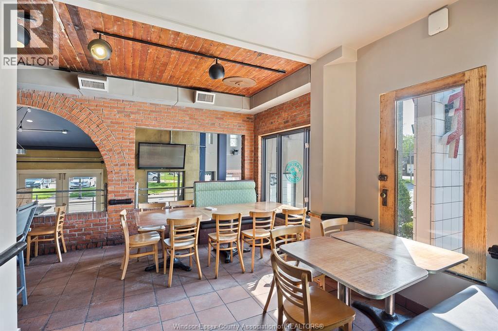 620 University Avenue West, Windsor, ON