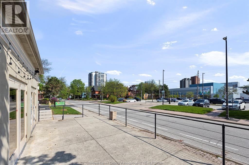 620 University Avenue West, Windsor, ON