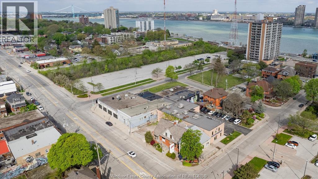 620 University Avenue West, Windsor, ON