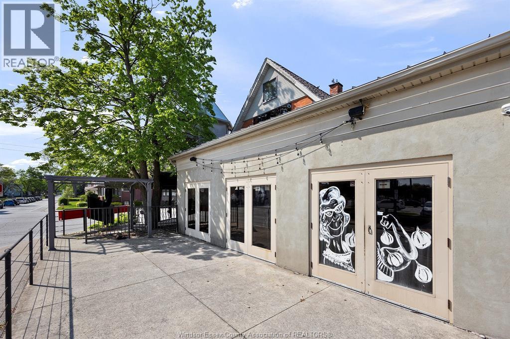 620 University Avenue West, Windsor, ON