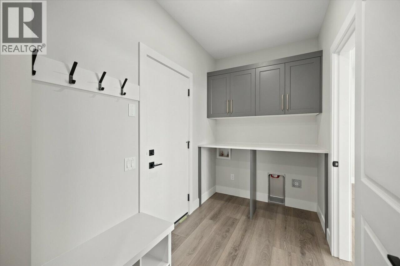 203 Whistler Place, Vernon, BC - Indoor Photo Showing Other Room