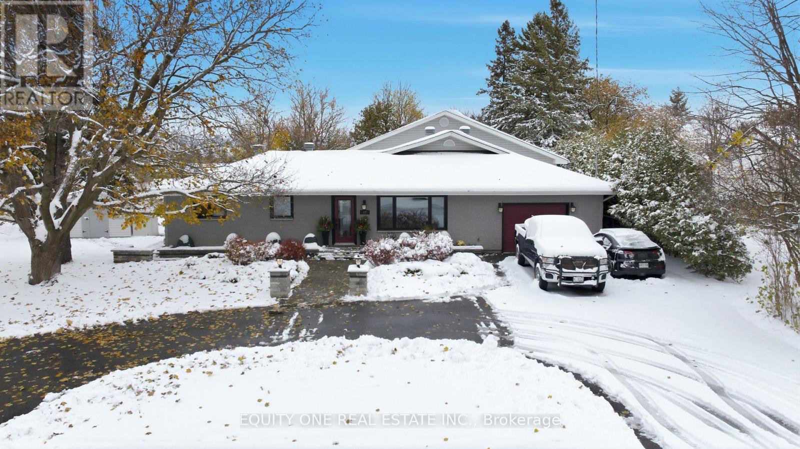 17 Savage Drive, Ottawa, ON - Outdoor