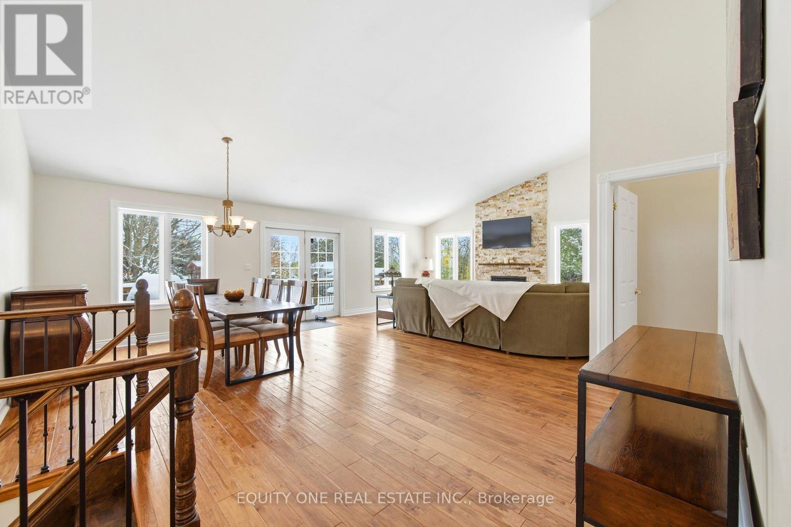 17 Savage Drive, Ottawa, ON - Indoor With Fireplace