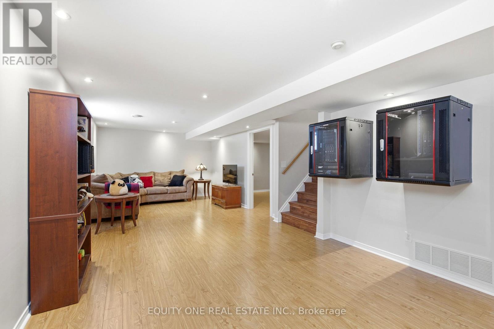 17 Savage Drive, Ottawa, ON - Indoor Photo Showing Other Room