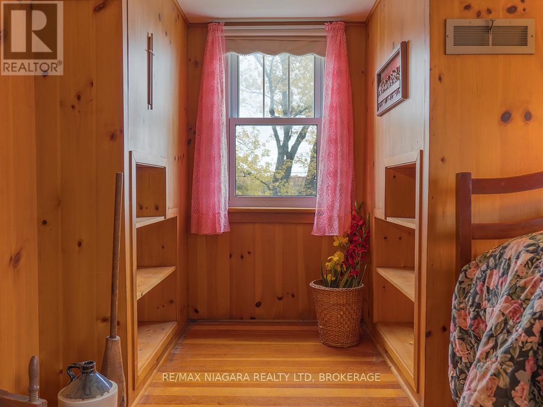 3393 Hwy 3 Road E, Port Colborne (Sherkston), ON - Indoor Photo Showing Other Room