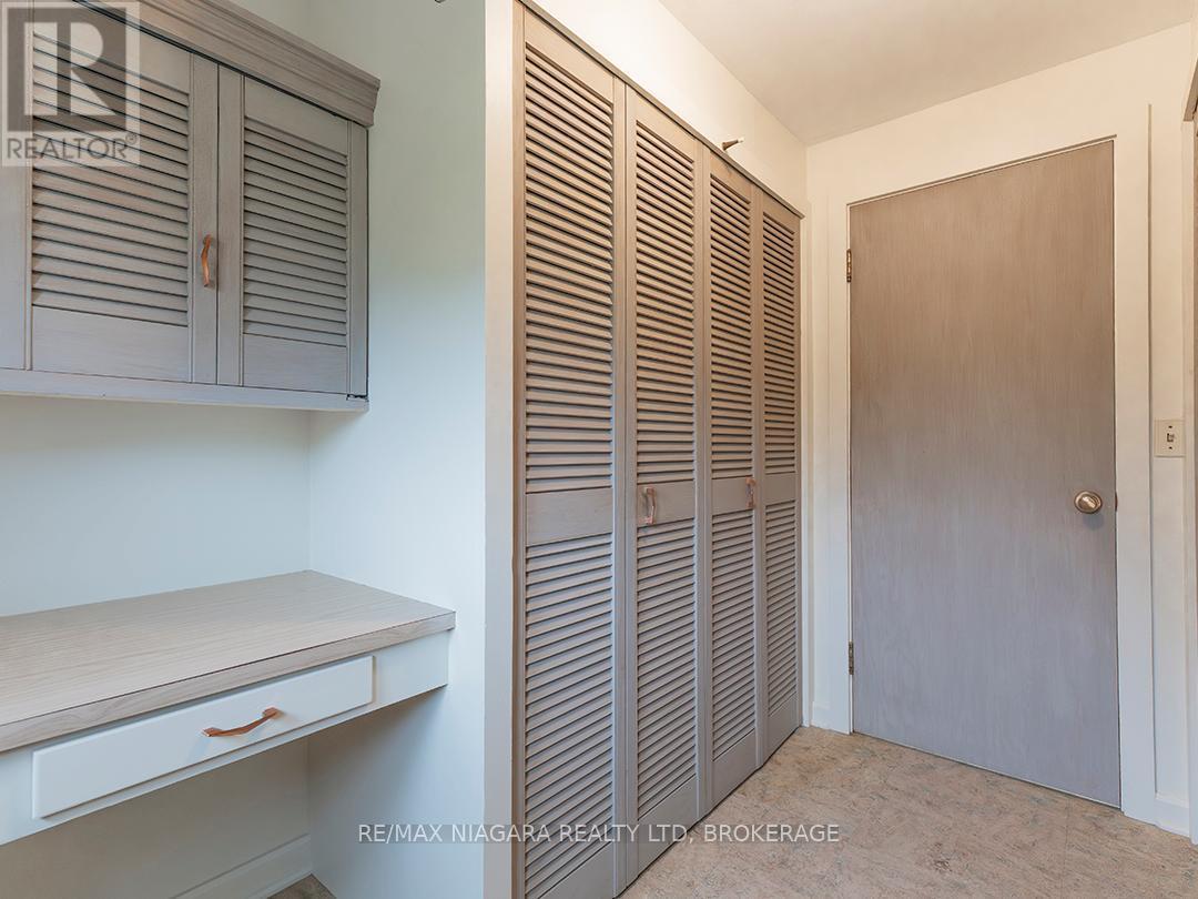 3393 Hwy 3 Road E, Port Colborne (Sherkston), ON - Indoor Photo Showing Other Room