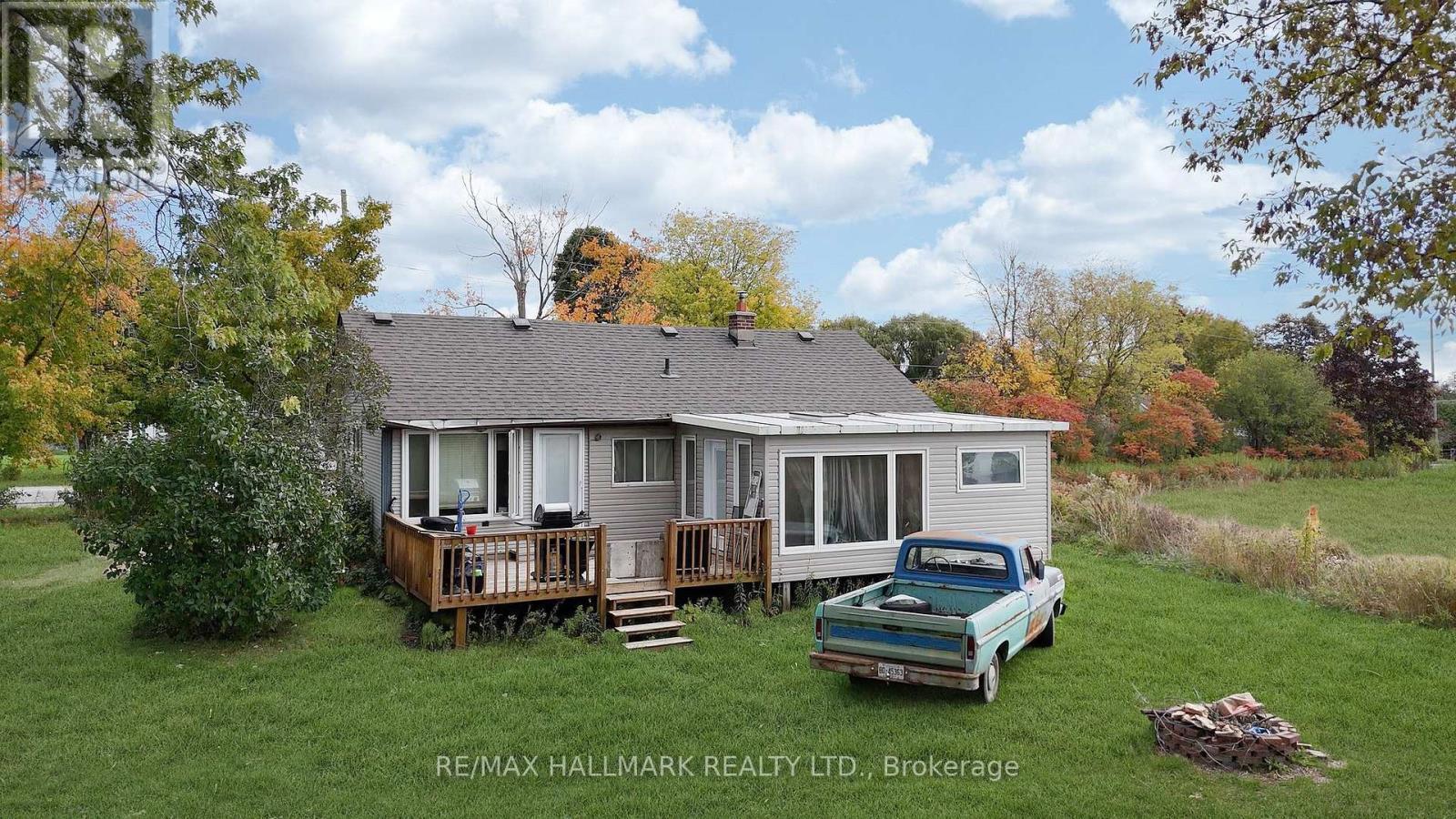 2266 Holt Rd & 2145 Hwy 2, Clarington, ON - Outdoor