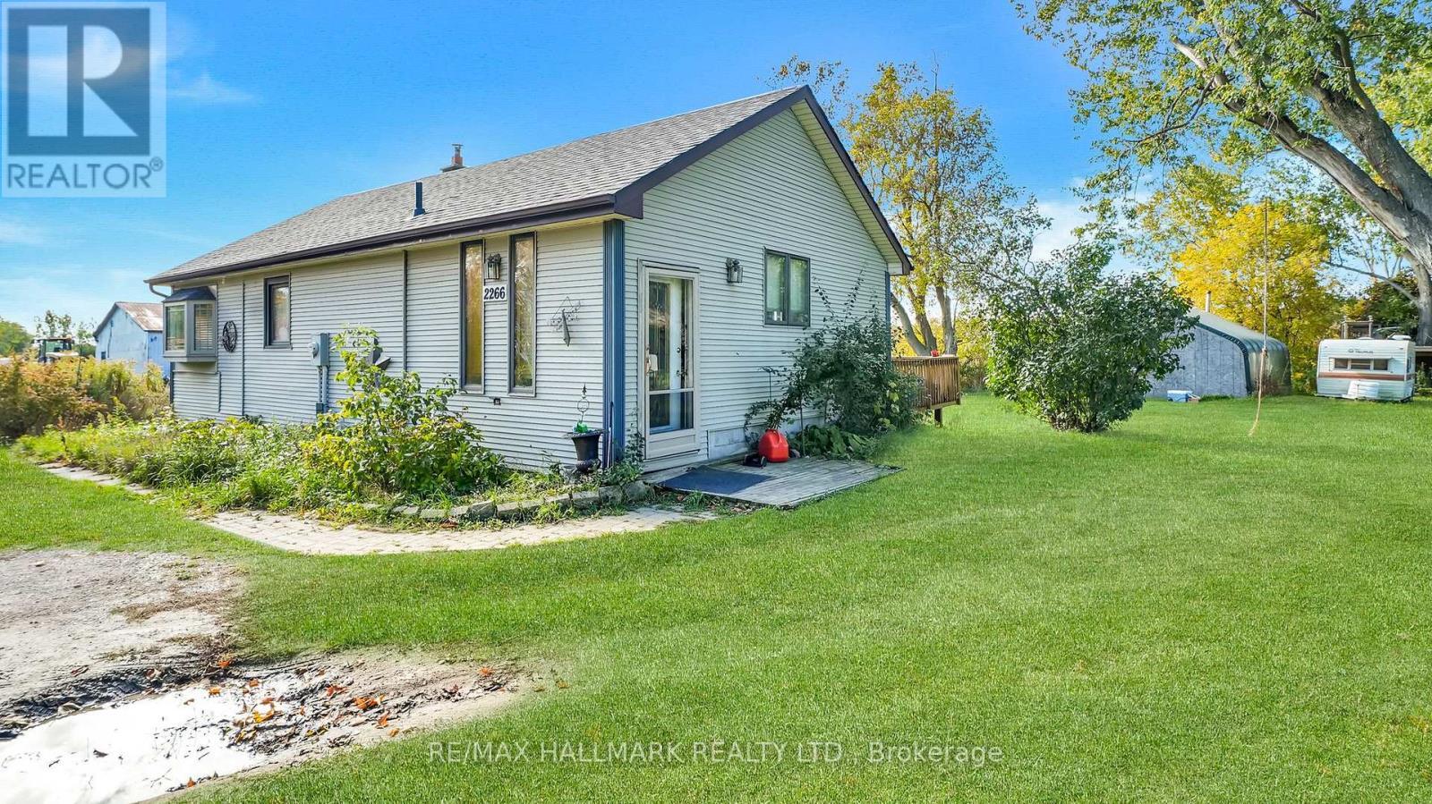 2266 Holt Rd & 2145 Hwy 2, Clarington, ON - Outdoor