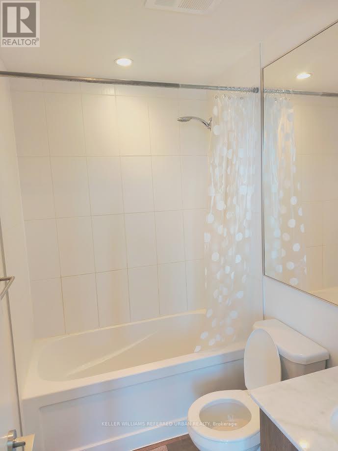 1204 - 170 Fort York Boulevard, Toronto, ON - Indoor Photo Showing Bathroom