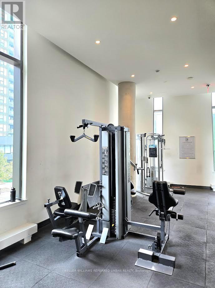 1204 - 170 Fort York Boulevard, Toronto, ON - Indoor Photo Showing Gym Room