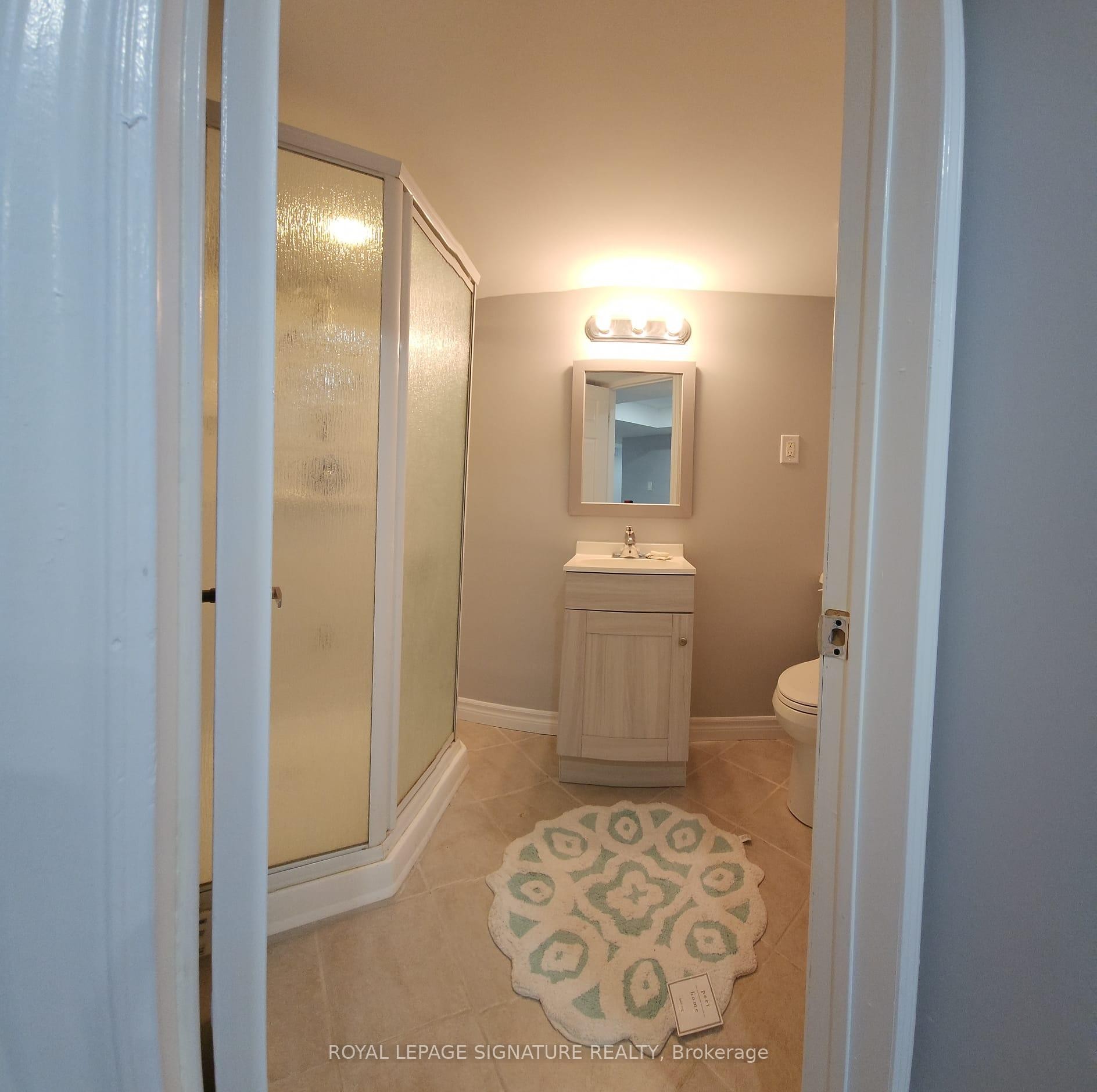 Bsmt-1576 Major Oaks Drive, Pickering, ON - Indoor Photo Showing Bathroom