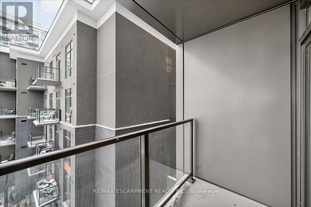 428 - 470 Dundas Street E, Hamilton, ON - Outdoor With Balcony With Exterior