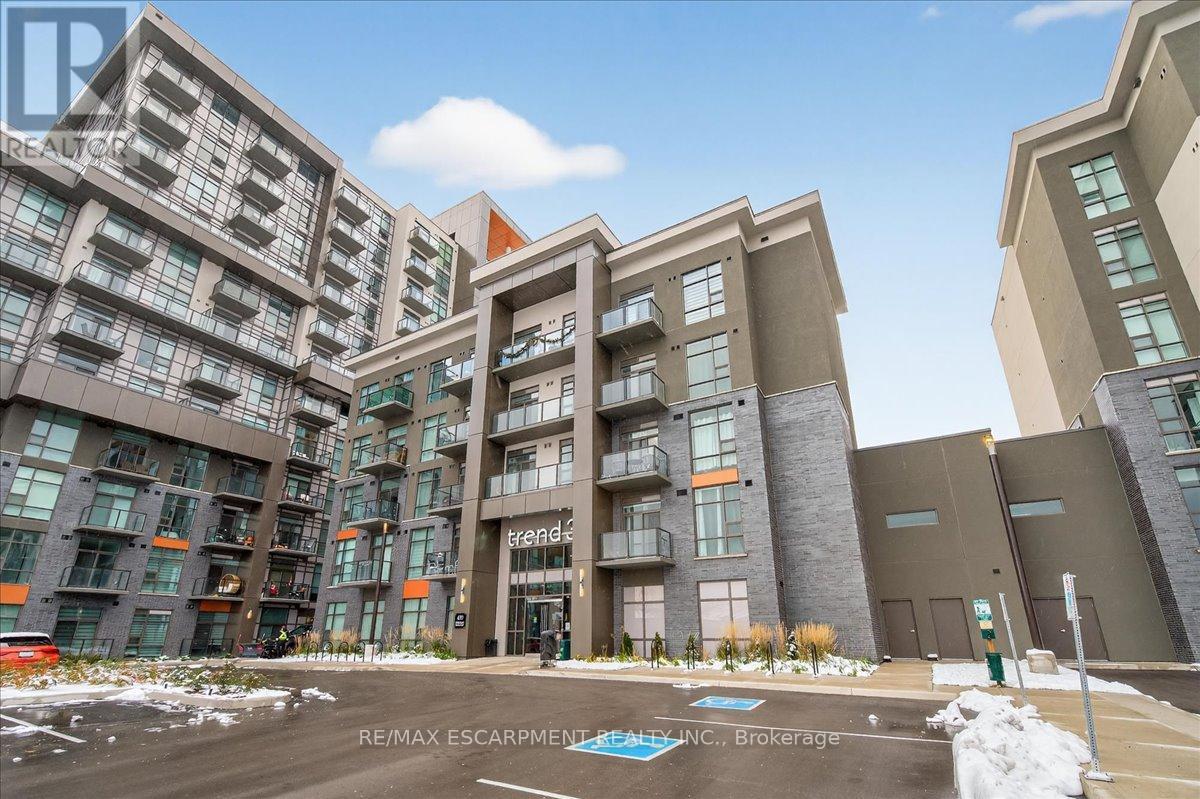 428 - 470 Dundas Street E, Hamilton, ON - Outdoor With Balcony With Facade