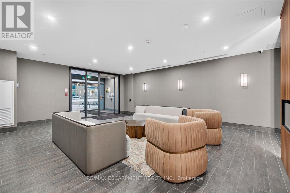 428 - 470 Dundas Street E, Hamilton, ON - Indoor Photo Showing Other Room