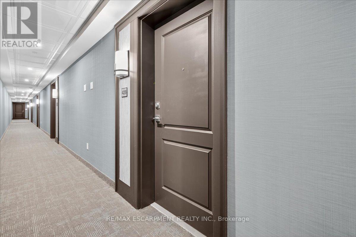 428 - 470 Dundas Street E, Hamilton, ON - Indoor Photo Showing Other Room