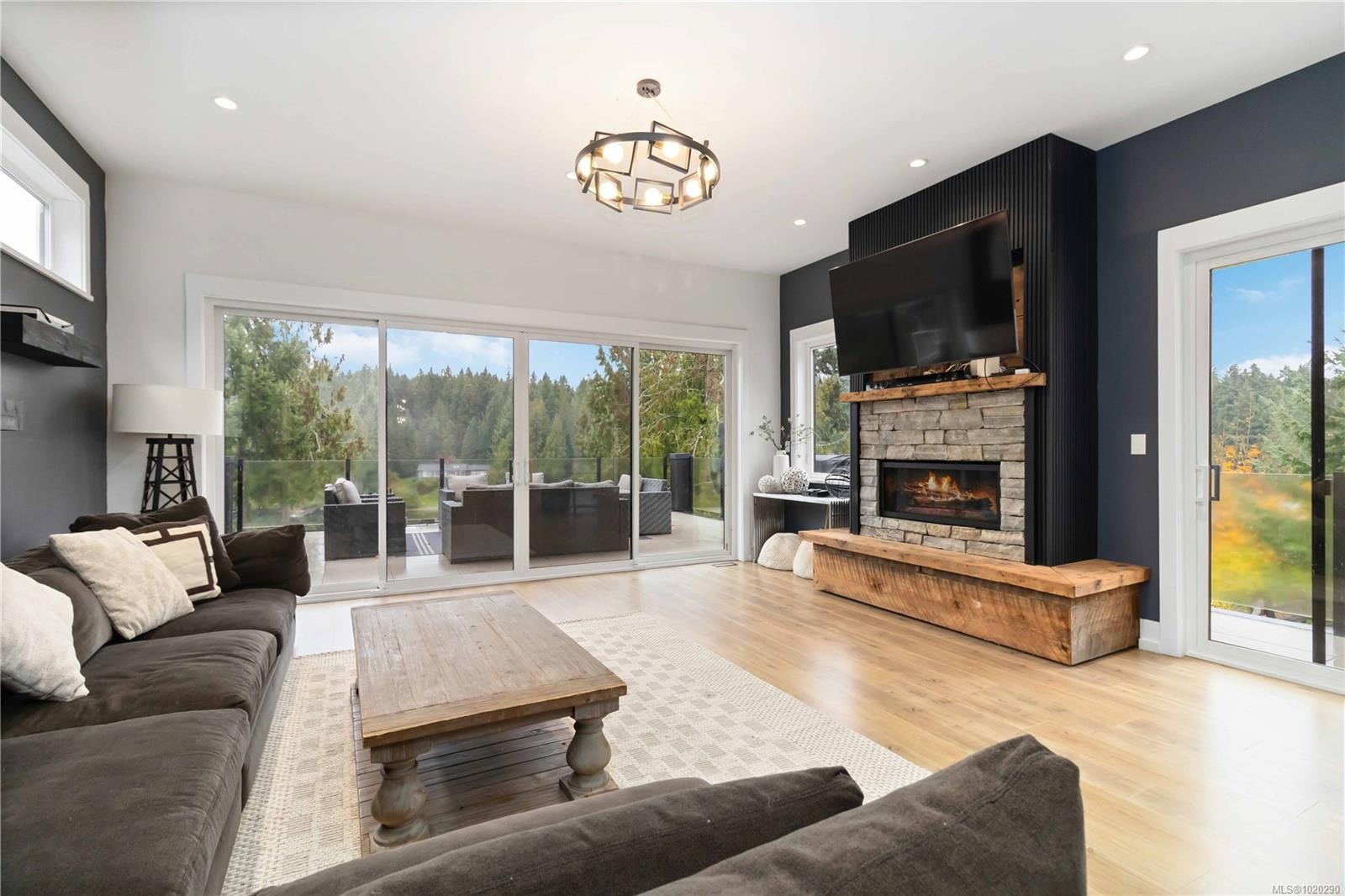 2710 Moncur Rd, Shawnigan Lake, BC