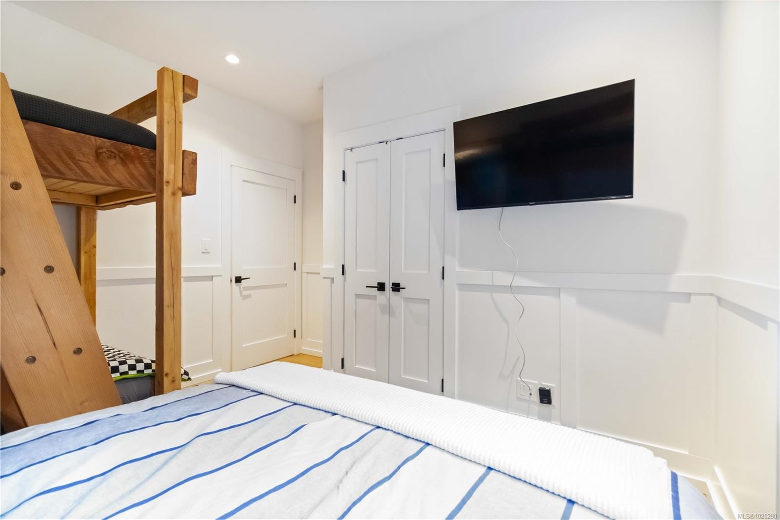 2710 Moncur Rd, Shawnigan Lake, BC