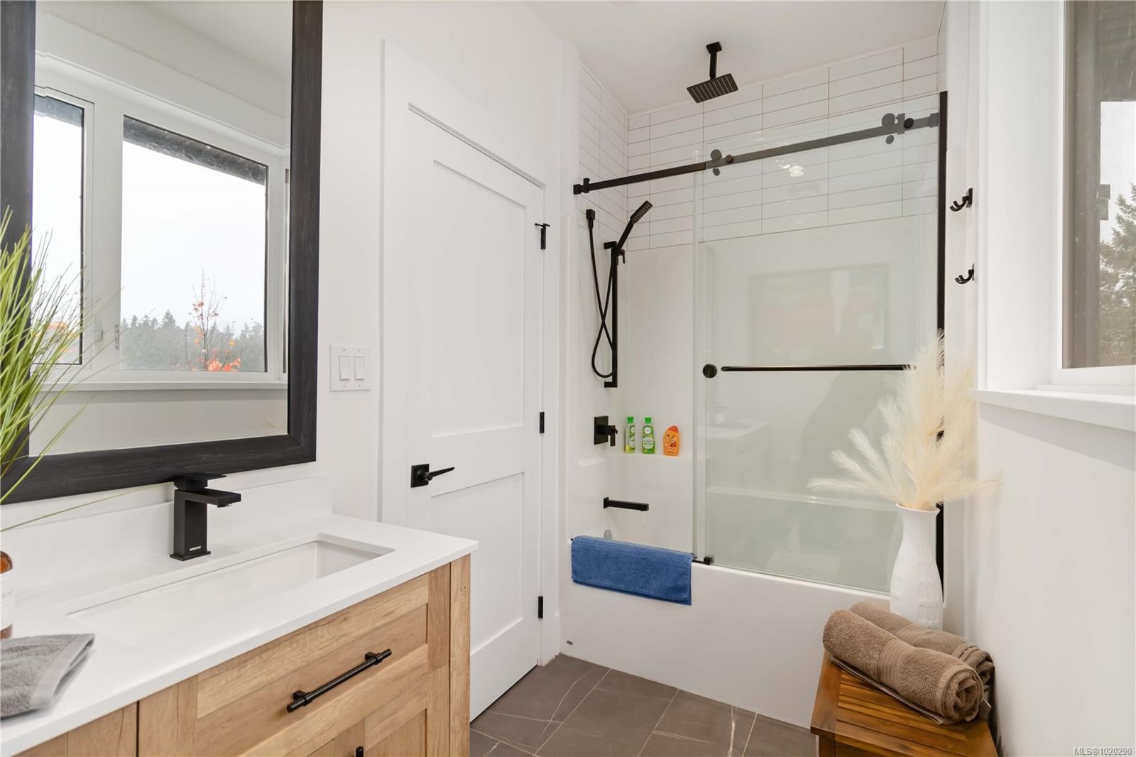 2710 Moncur Rd, Shawnigan Lake, BC