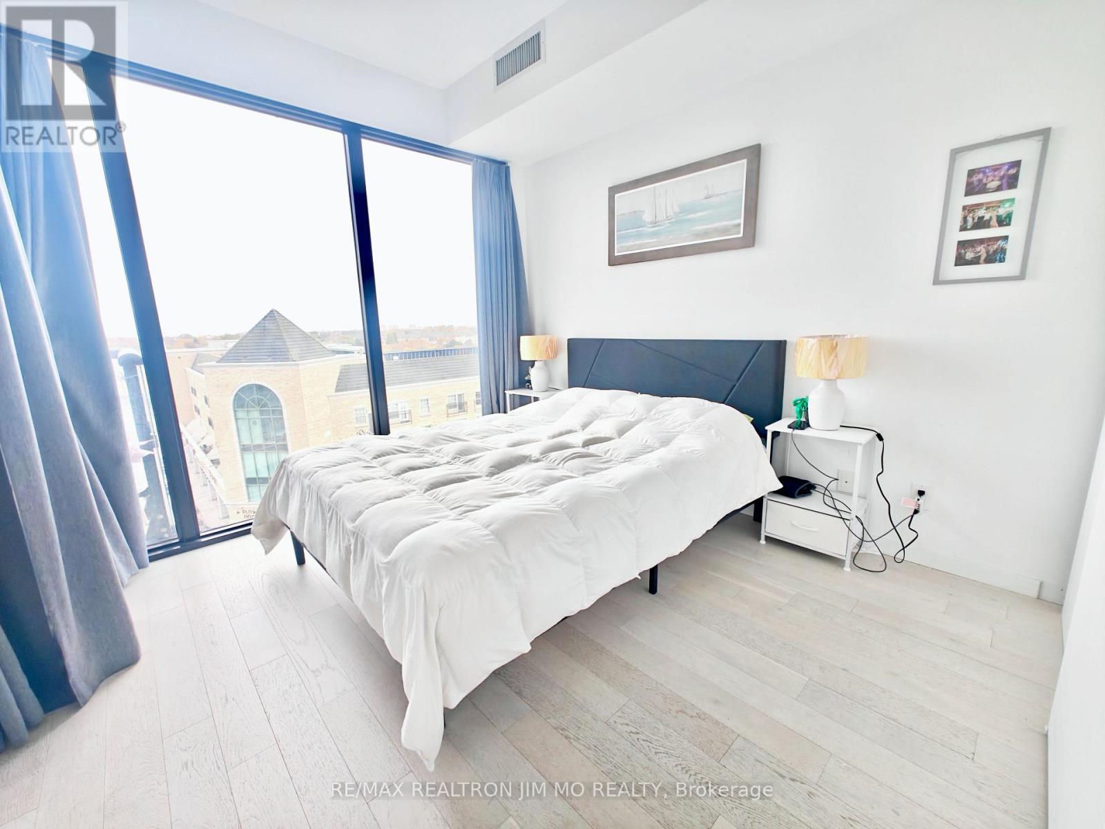 617 - 7 Smith Crescent, Toronto, ON - Indoor Photo Showing Bedroom