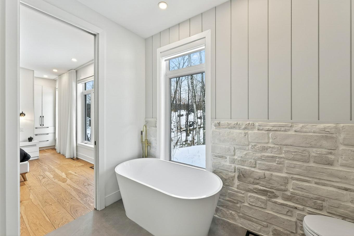 Salle de bains attenante à la CCP - 62 Rue Monette, Saint-Hippolyte, QC - Indoor Photo Showing Bathroom