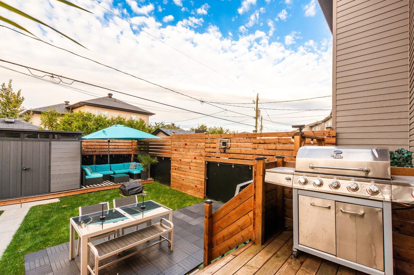 Cour - 1604 Rue Jean-Casgrain, Chambly, QC - Outdoor With Exterior