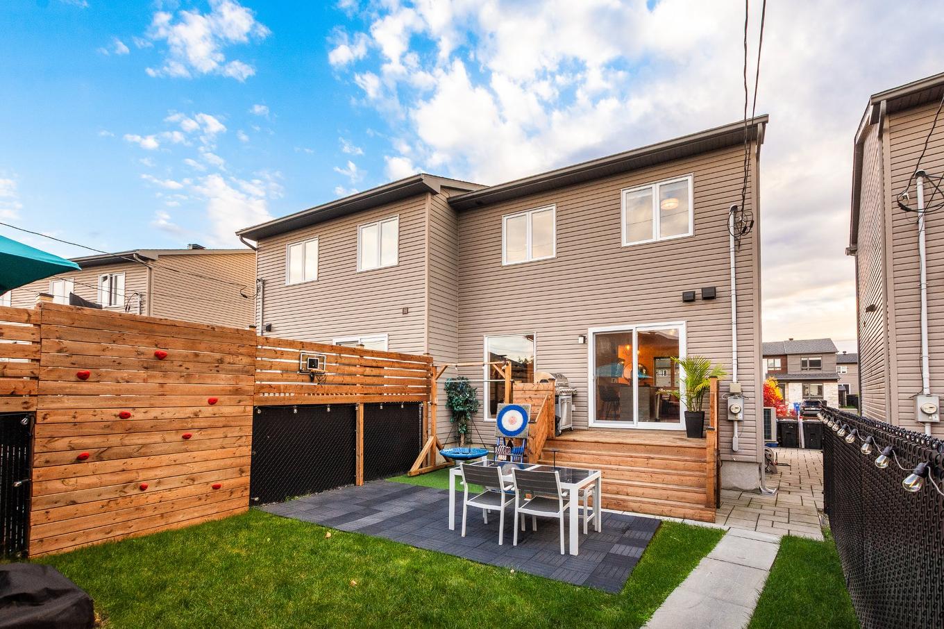 Cour - 1604 Rue Jean-Casgrain, Chambly, QC - Outdoor With Exterior