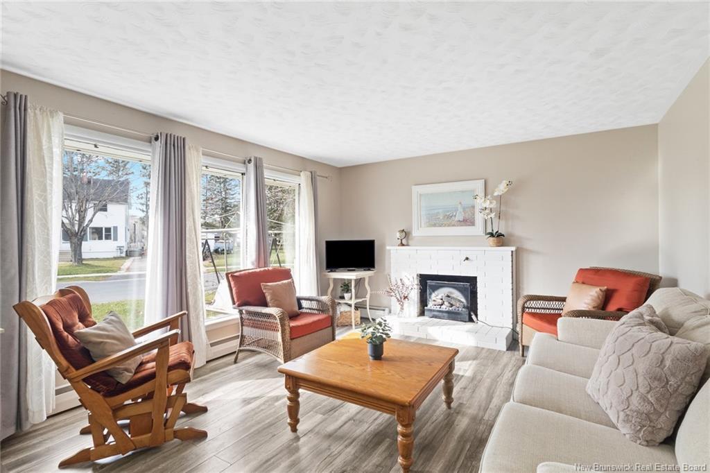 110 Mcadam Ave, Fredericton, NB