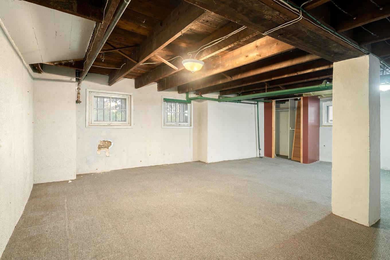 Salle familiale - 3567 Av. Girouard, Montréal (Côte-Des-Neiges/Notre-Dame-De-Grâce), QC - Indoor Photo Showing Basement