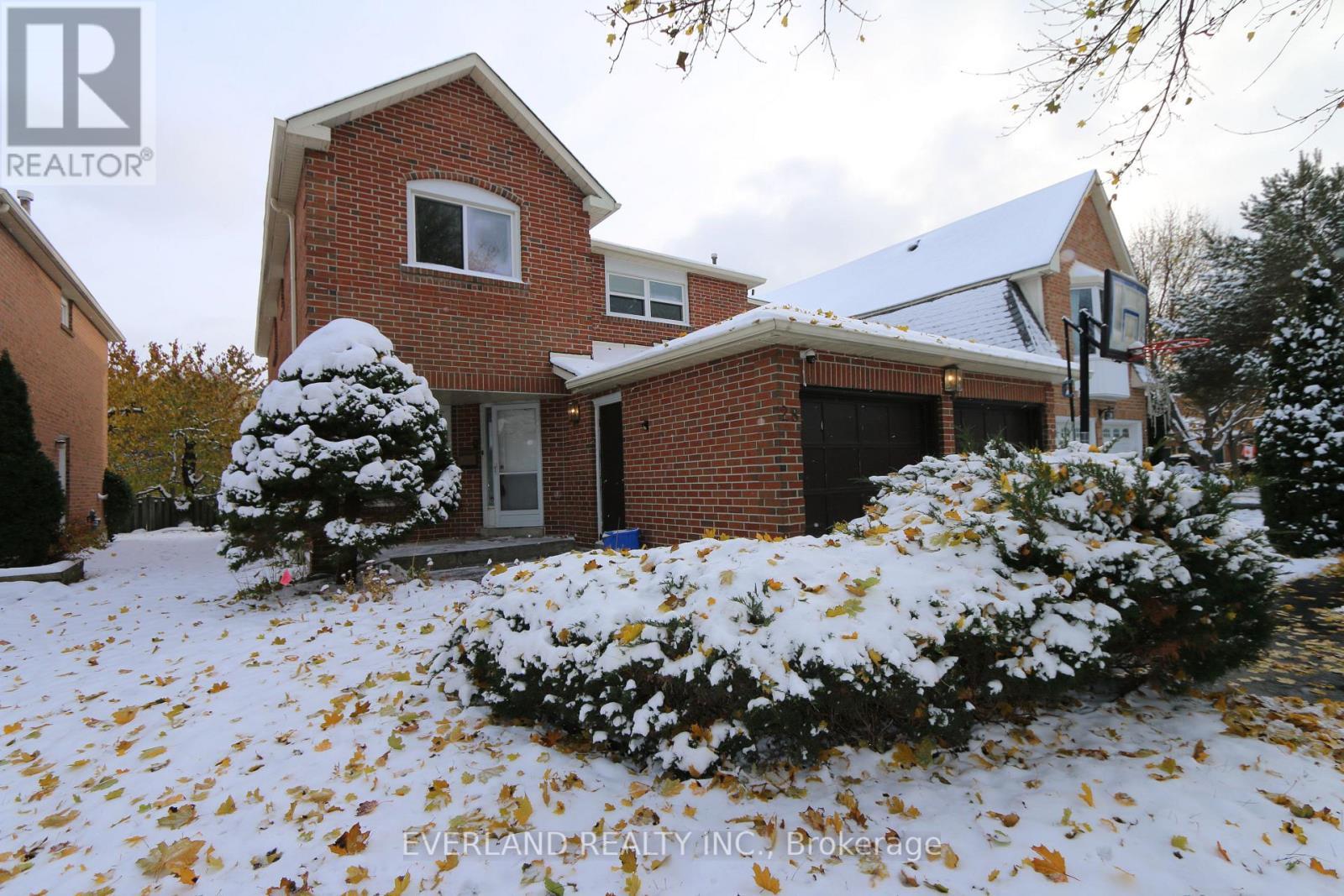 28 Bauer Crescent, Markham, ON - Outdoor