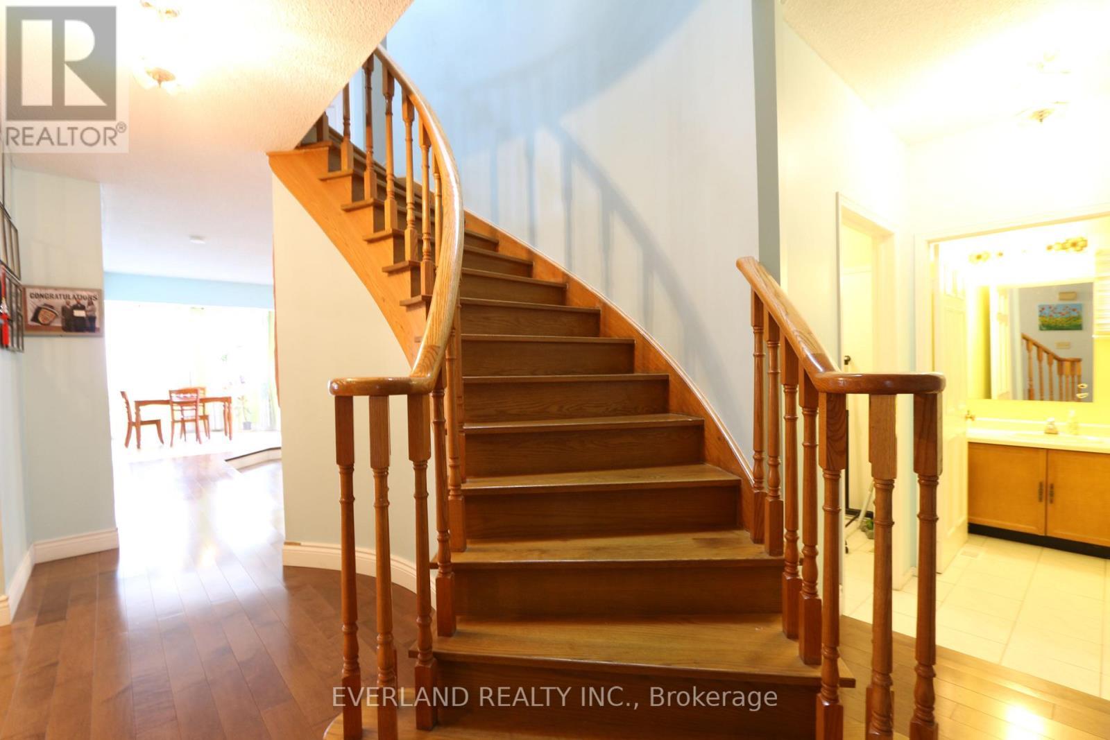 28 Bauer Crescent, Markham, ON - Indoor Photo Showing Other Room